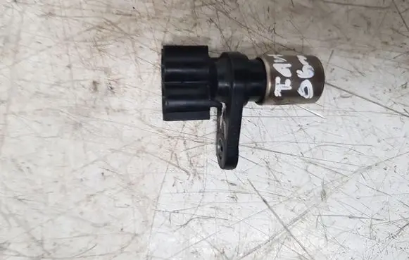 Toyota Avensis T250 Camshaft speed sensor 