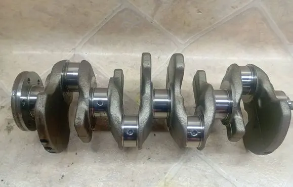 Peugeot 3008 II Crankshaft 