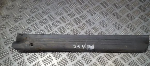 Ford Ranger Rear sill trim cover UH8368740