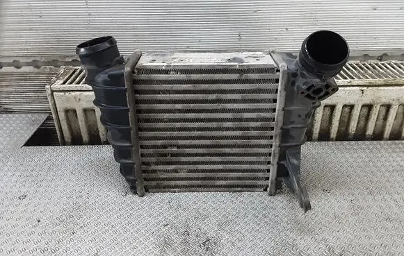 Volkswagen Polo Intercooler radiator 6Q0145804A