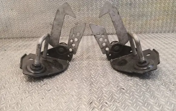 BMW 5 F10 F11 Engine bonnet/hood lock/latch loop/hook 7183764 7183763