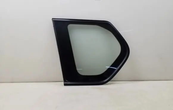 Nissan X-Trail T31 Front triangle window/glass