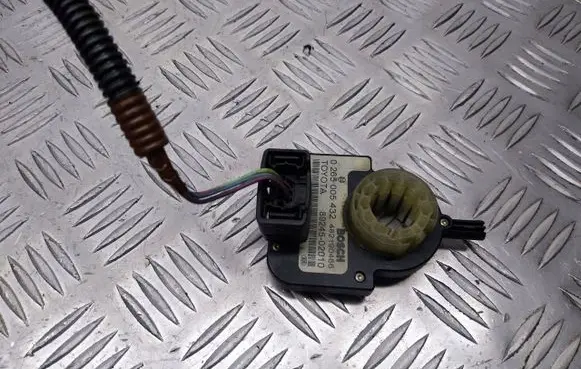 Toyota Corolla Verso AR10 Yaw turn rate sensor 89245-02010