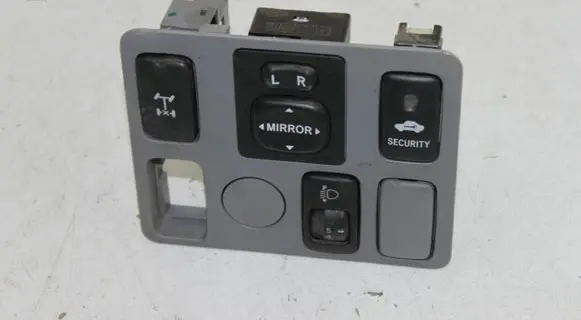 Toyota Hilux (AN10, AN20, AN30) Wing mirror switch 554460K020