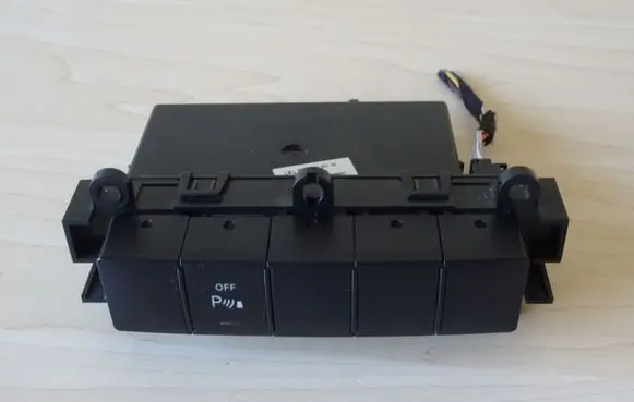 Mercedes-Benz A W169 Parking (PDC) sensor switch 1698208210 33460302