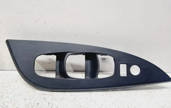 Nissan Pulsar Front door window switch trim 809613ZL0A