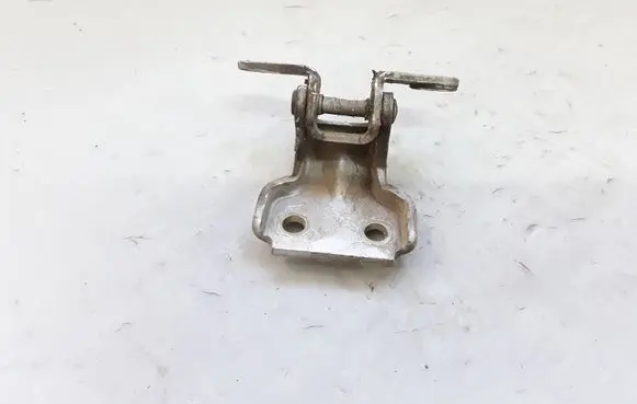 Suzuki Ignis Rear door lower hinge NOCODE