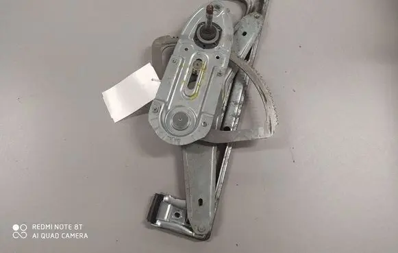 Ford Focus C-MAX Rear window lifting mechanism without motor 3M51R27000AD