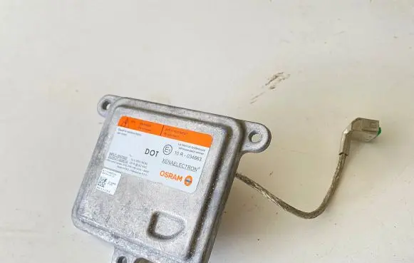 Land Rover Discovery Sport Headlight ballast module Xenon A71154400DG 00160880 35XT6SD3