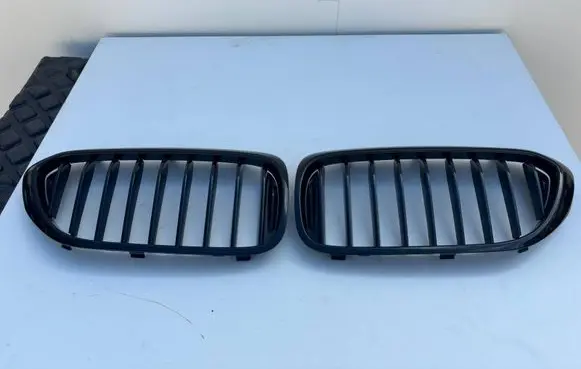 BMW 5 G30 G31 G38 Front grill 51719626587 51719626586
