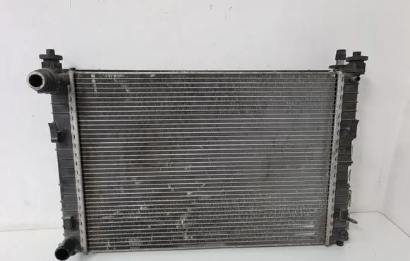 Ford Fiesta Radiator set 2S6H8005AD 2S6H8C342AE 5S6H19710BB