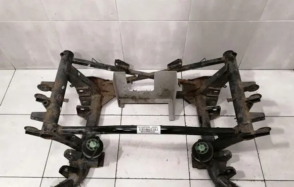 Aston Martin Vantage III Rear subframe BG335R003AC