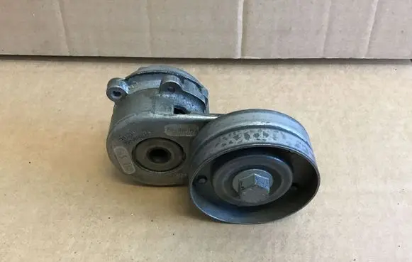 Chrysler Voyager Generator/alternator belt tensioner 950517