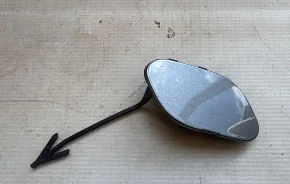 Opel Corsa E Front tow hook cap/cover 13399230