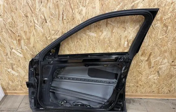 Mercedes-Benz E W212 Front door