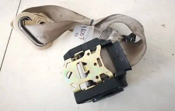 Opel Zafira B Rear seatbelt