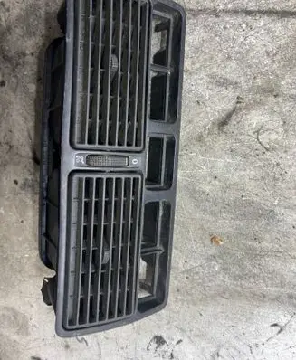 Volkswagen Golf IV Dash center air vent grill 1J0819728C 1J0819736C