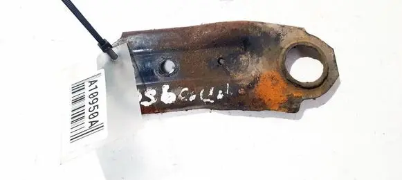 Opel Zafira A Radiator mount bracket 