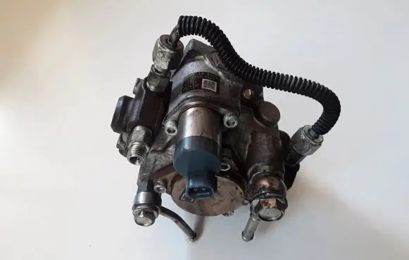 Mazda 6 Fuel injection high pressure pump SH0113800D