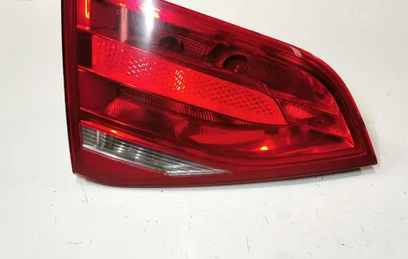Audi A4 S4 B8 8K Tailgate rear/tail lights 8K5945093D