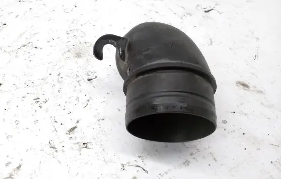 Skoda Roomster (5J) Air intake duct part 6R0129635