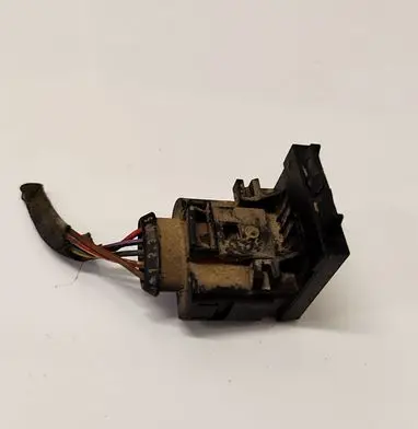 Volkswagen PASSAT B6 Clutch pedal sensor 3C0927810B