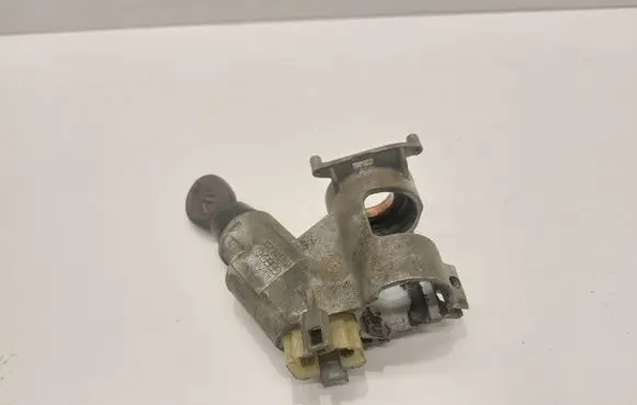 Volkswagen PASSAT B3 Ignition lock 357905851