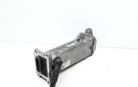 Volvo XC60 EGR valve cooler 31272702 70171804
