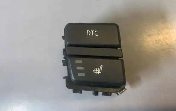 BMW 5 E60 E61 Seat heating switch 9159052