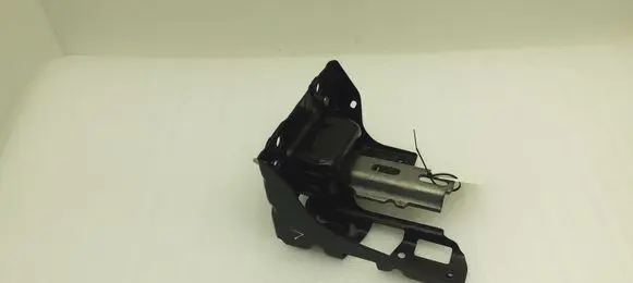 Citroen C3 Engine mount bracket 9807450680
