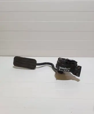 Volkswagen Sharan Accelerator throttle pedal 6PV00777003 98VW9F836AB 7M1721603A