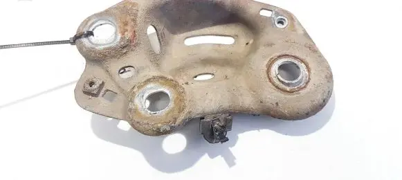 Volvo S80 Bracket in trunk/boot 