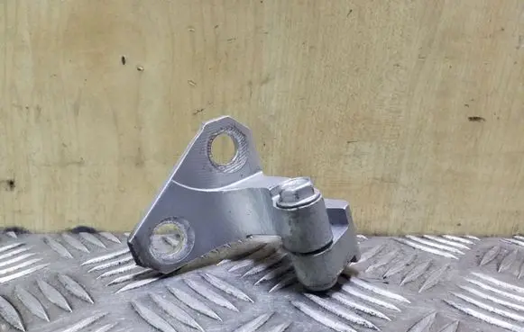 Front door upper hinge
