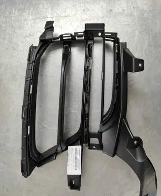 Porsche Macan (95B) Front bumper lower grill 95b807681p1e0
