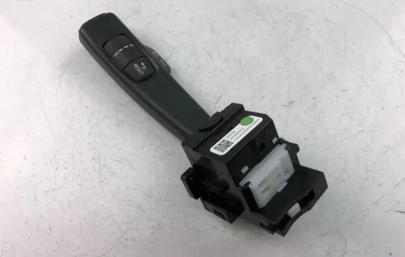 Volvo V40 Indicator stalk 31394001