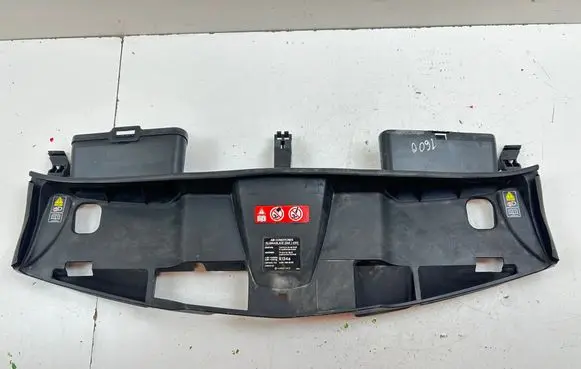 Mercedes-Benz E W212 Radiator trim A0019890803 A2125000155