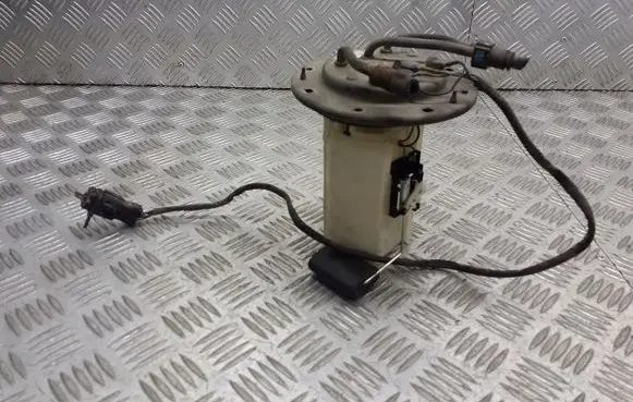 Hyundai Trajet Mechanical fuel pump 311103A400
