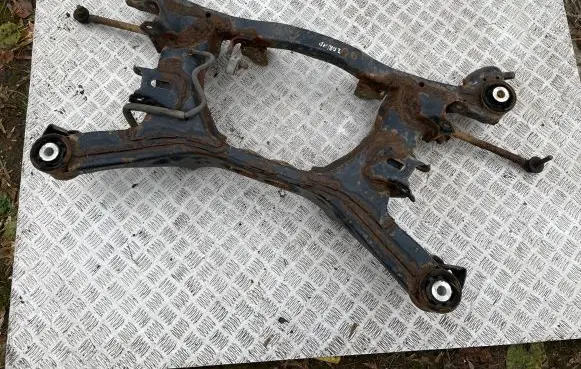 Subaru Impreza III Rear subframe 
