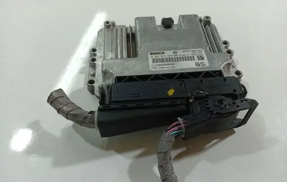 Honda FR-V Engine control unit/module 37825RJLG11