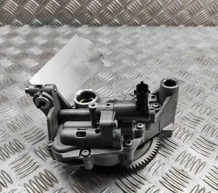 Volvo XC40 Oil pump 32257092