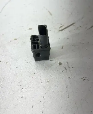 Volkswagen PASSAT B6 Sensor 0111899a