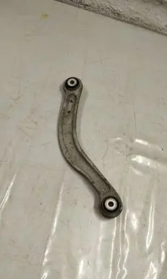 Mercedes-Benz C W205 Rear control arm A20407
