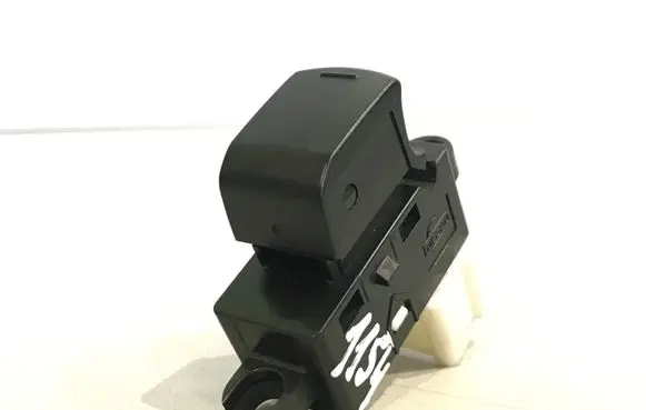 Subaru Forester SH Electric window control switch 9710Z
