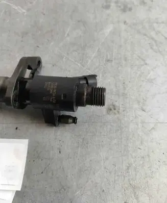 Fuel injector