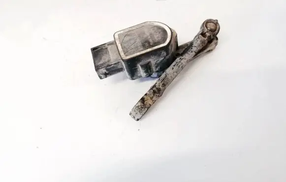 Mercedes-Benz E W212 Front height sensor lever a0065428318