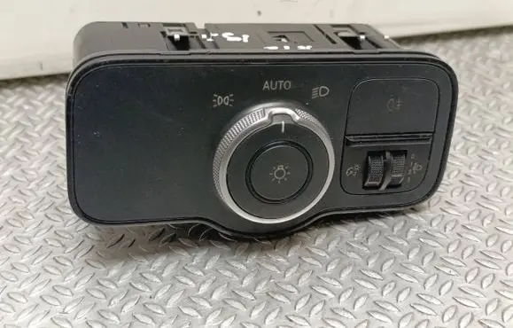 Mercedes-Benz Sprinter W907 W910 Light switch A9079053302