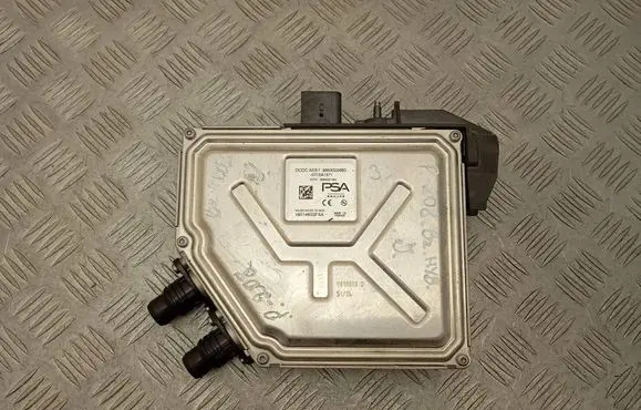 Peugeot 208 II Voltage converter inverter 9863022680 9863021480 V901480GPSA