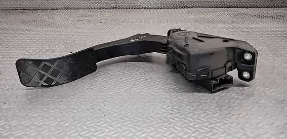 Audi A6 S6 C6 4F Accelerator throttle pedal 4F1723523B 6PV00898406