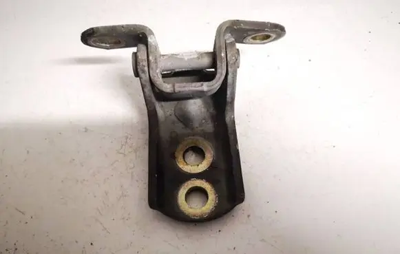 Nissan Note (E11) Front door upper hinge
