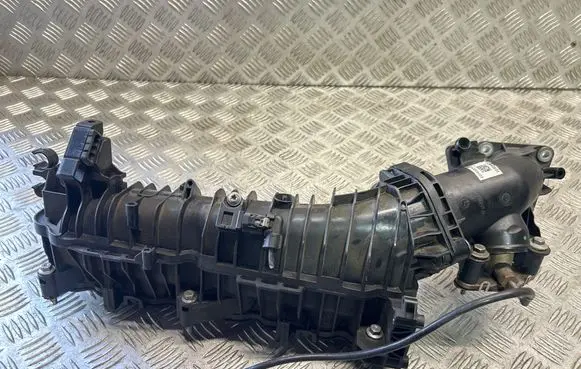 BMW 3 E90 E91 Intake manifold 7807991 8506406
